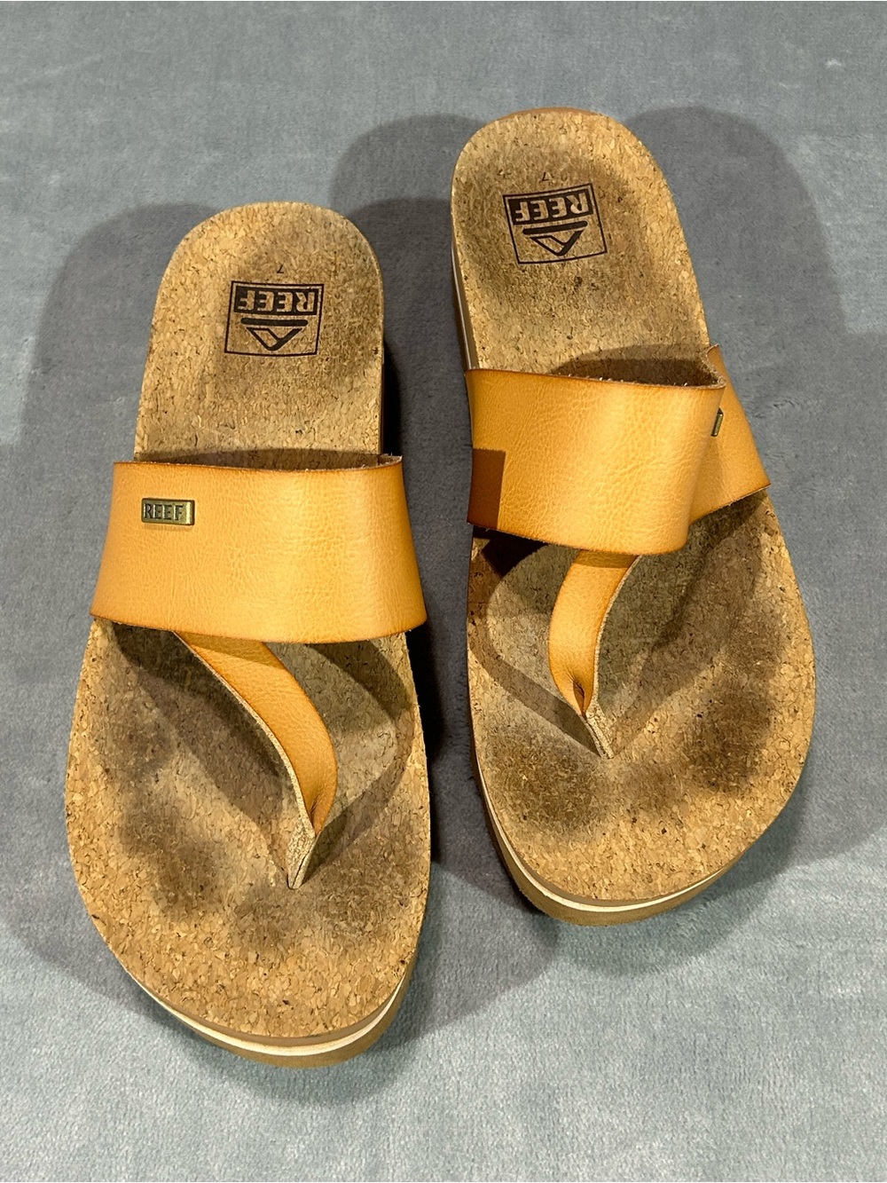 Reef size 7 women’s sol hi platform sandals flip flops shoes Tan Leather